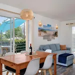 Maison De Lacaducee * Peujard
