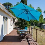 Dom wakacyjny Maison De Lacaducee Peujard